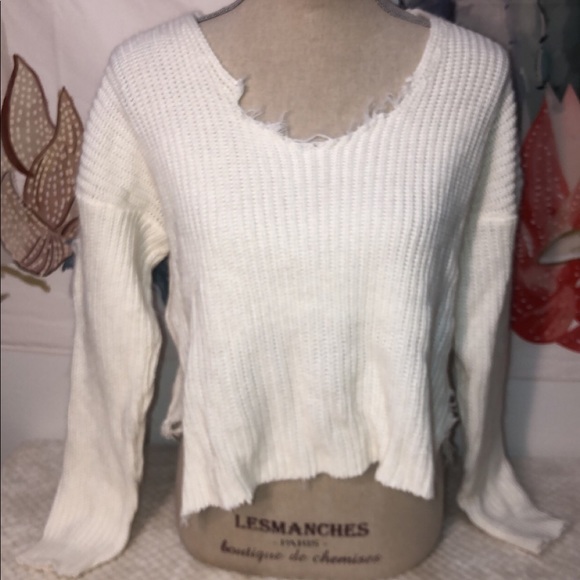 Cross Back White Cropped Sweater - Picture 2 of 4
